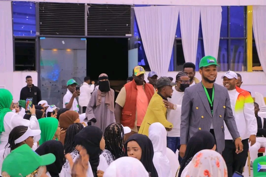 imagen de whatsapp 2025 11 08 a las 11.54.24 e7b48fc8 copy